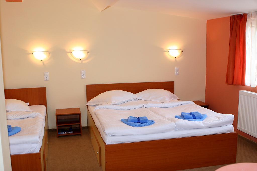 Hotel Pamira Sibiu Phòng bức ảnh