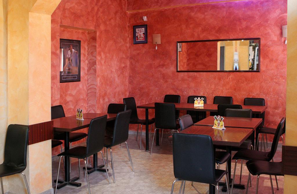 Hotel Pamira Sibiu Ngoại thất bức ảnh